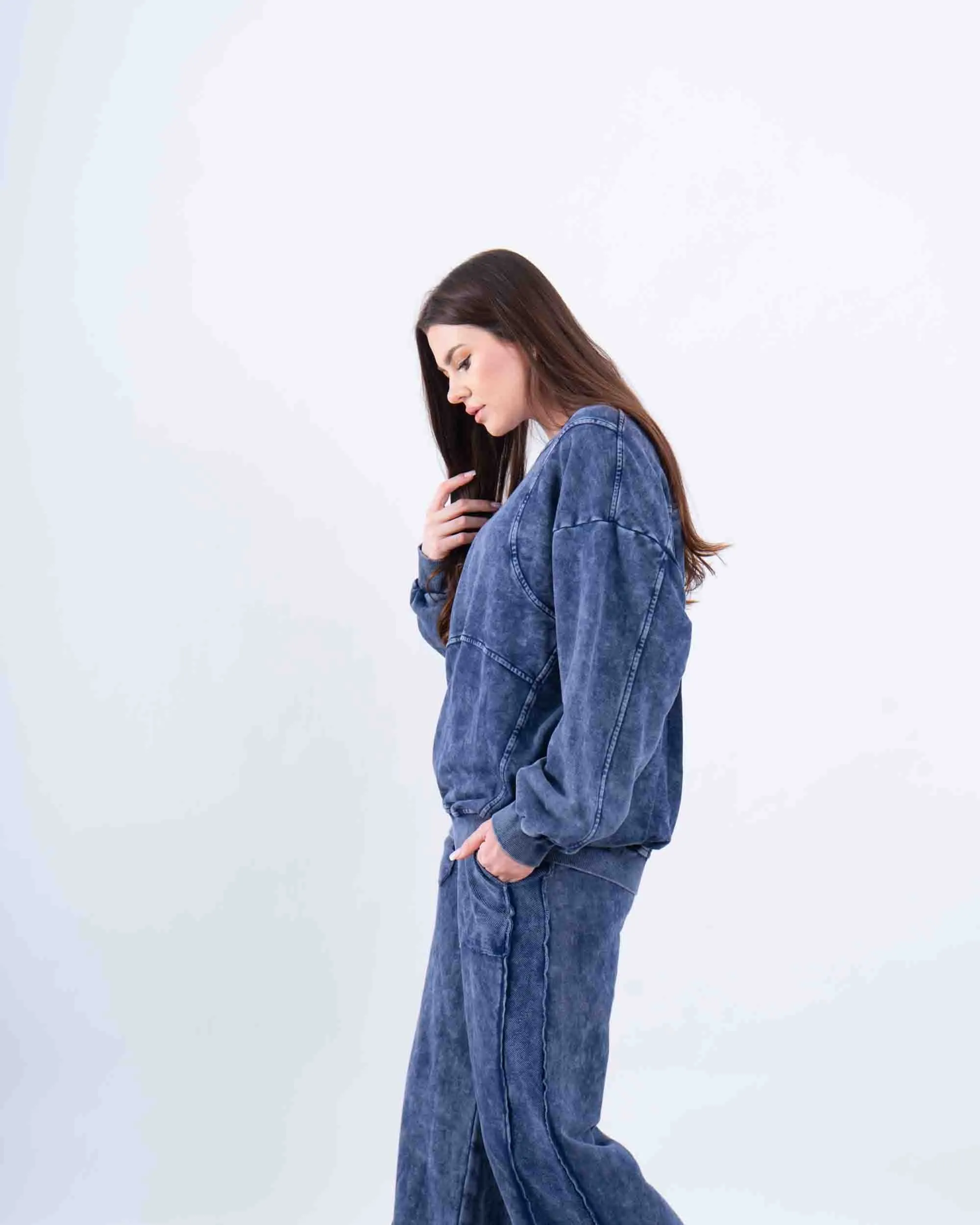 Acid Wash Oversized Sweatshirt