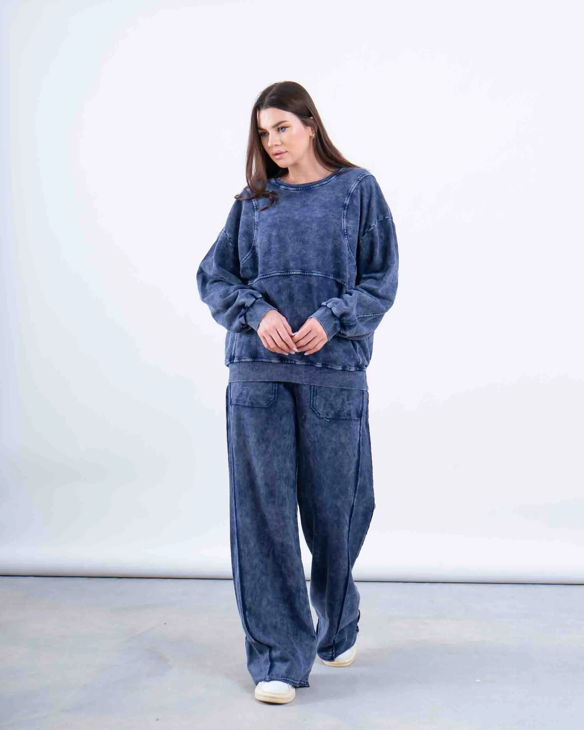 Acid Wash Oversized Sweatshirt