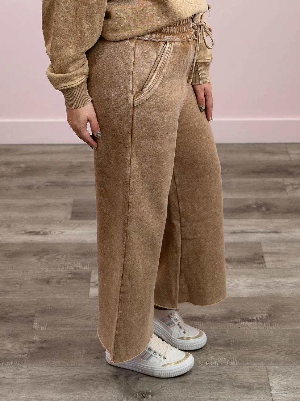 *FINAL SALE* Weekend Wanderer Palazzo Joggers | Acid Wash DEEP CAMEL