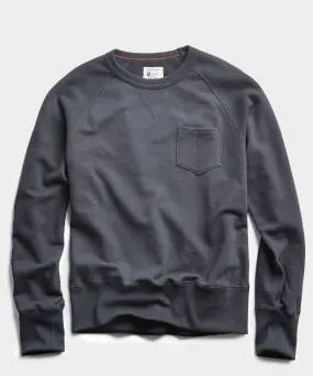 Lightweight Pocket Sweatshirt in Asphalt