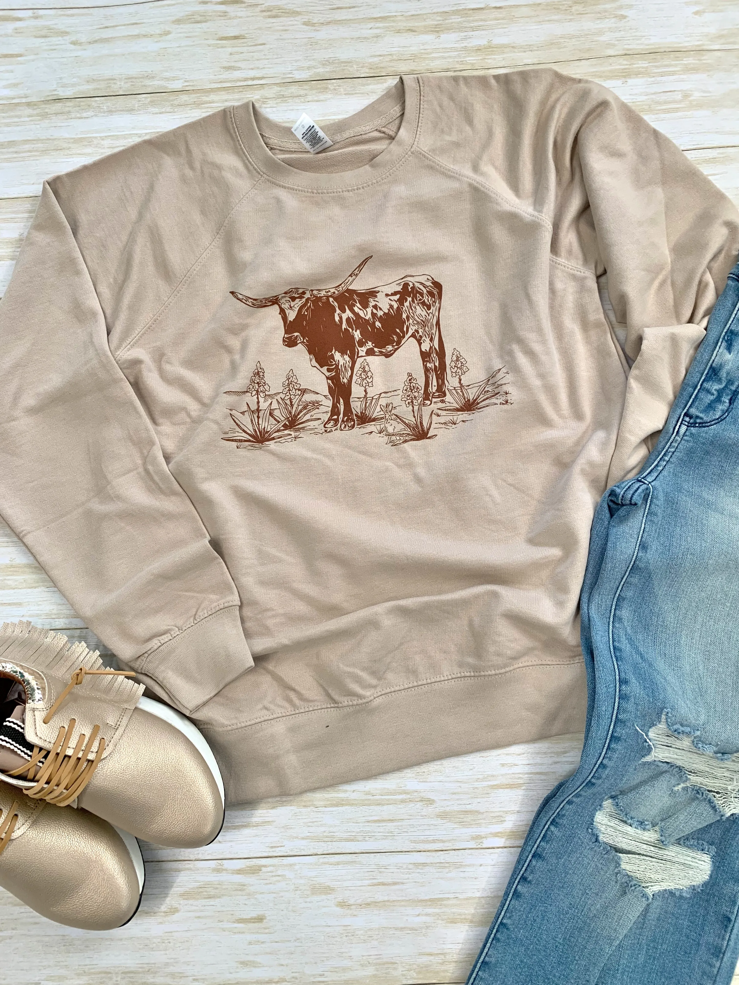 Longhorn and yucca lightweight sweatshirt