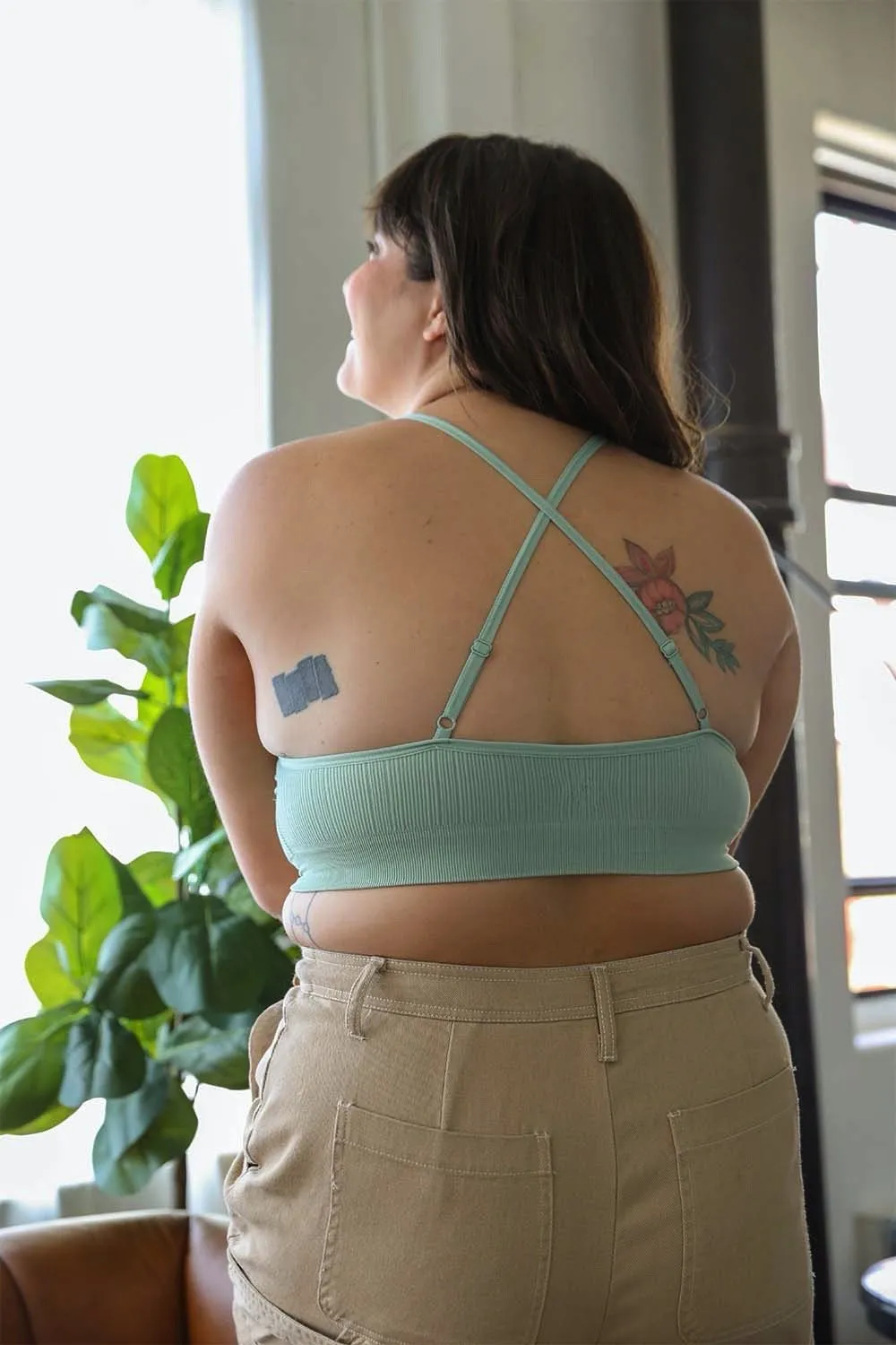 Plus Size Crochet Lace Bralette – Soft and Stylish Look