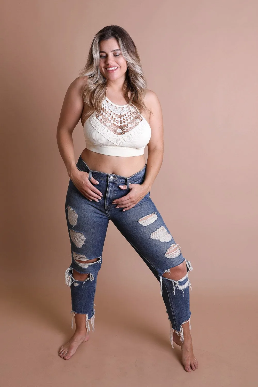 Plus Size Crochet Lace Bralette – Soft and Stylish Look