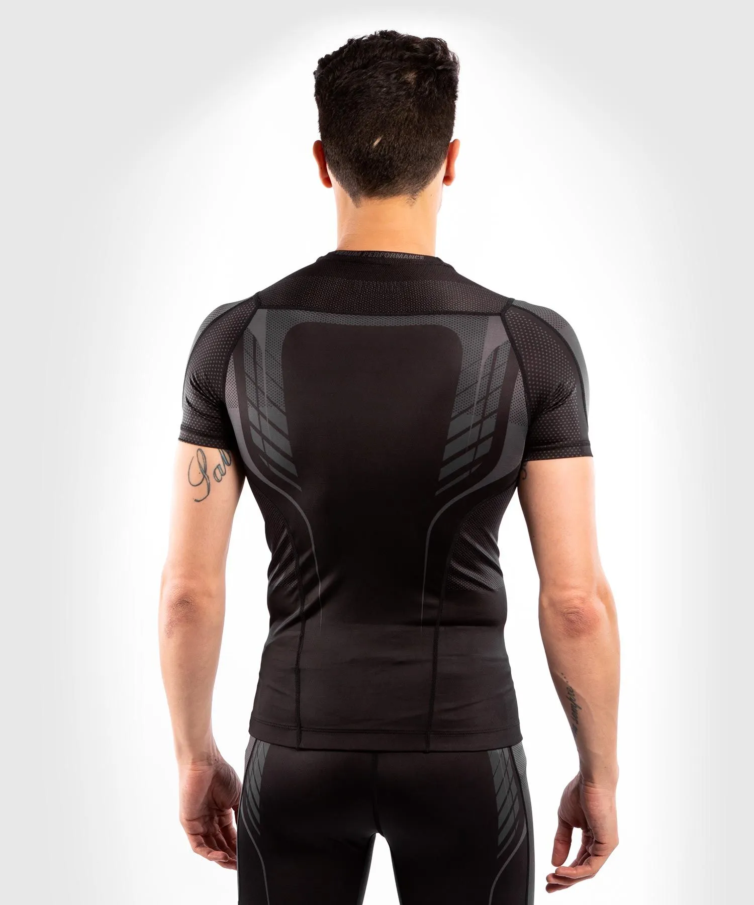 Rash Guard - Venum - 'Athletics' kortærmet - Sort-Gul